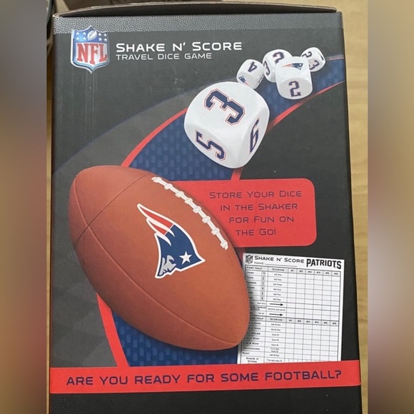 Shake N' AND Score Travel Dice Game NEW ENGLAND PATRIOTS FOOTBALL NFL GIFT - Picture 2 of 3